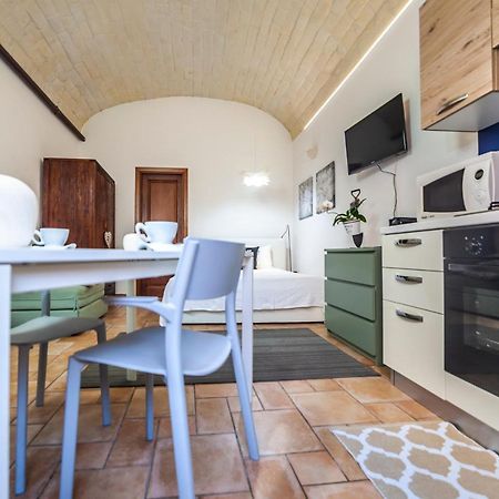 Suite Home Al Centro Di Sassari Exterior photo